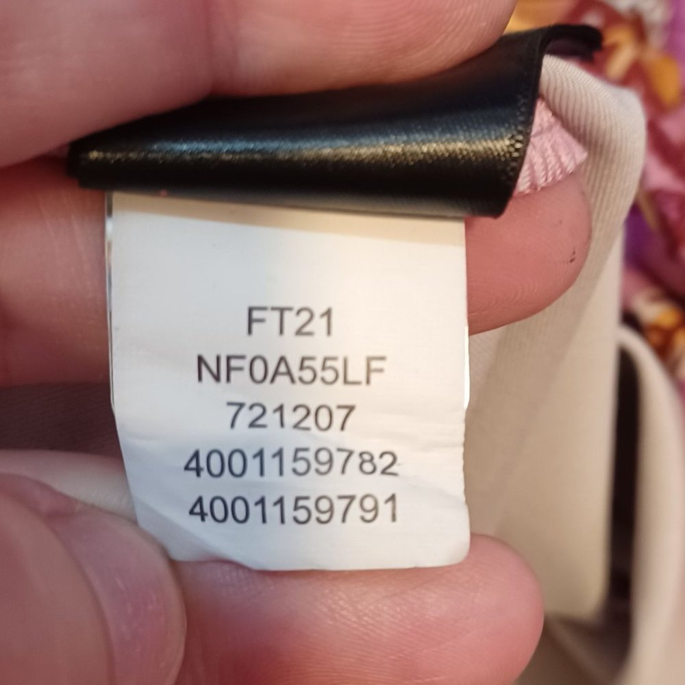 THE NORTH FACE GIRLS Sz XL FLASHDRY On Moutain Tights, Pocket Athletic High Rise - Picture 12 of 12